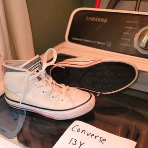 Girl shoes converse